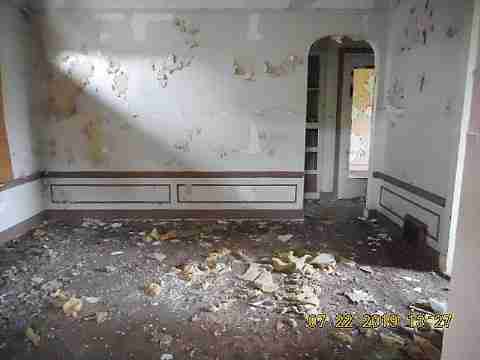 10410 Crocuslawn (31)_m.jpg